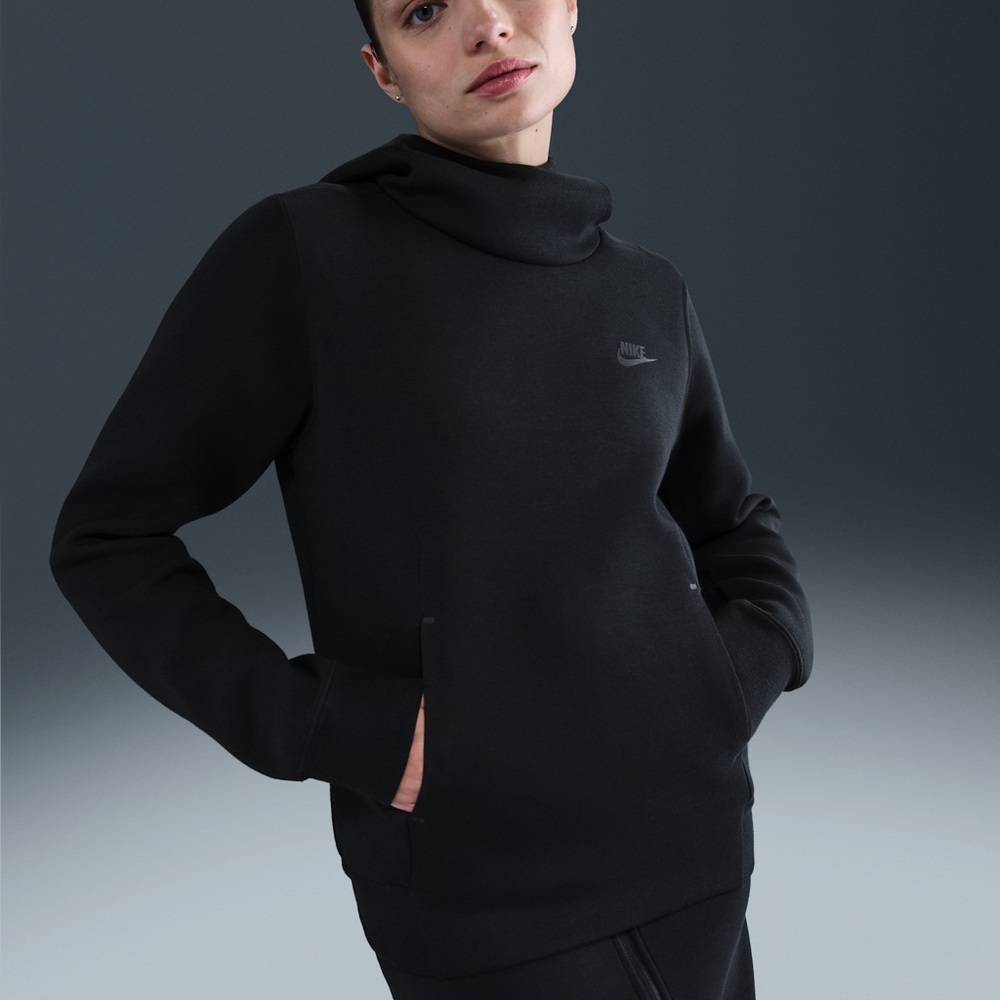 Nike Recycled Materials Sportswear Tech Fleece Hoodie Size Medium